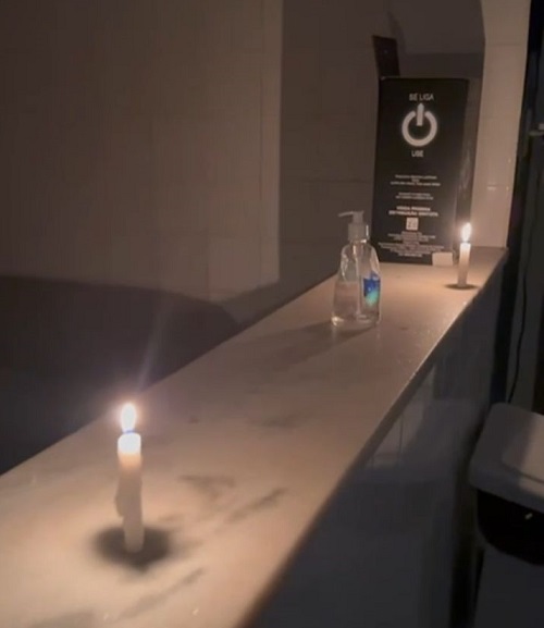 Luz de velas no único hospital da cidade de Cristino Castro.