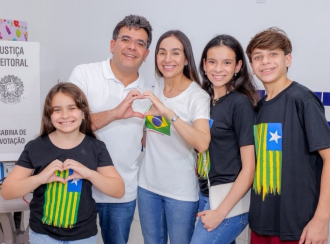 Rafael Fonteles vota e diz que vai aguardar resultado: "decisão é do povo"
